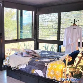 Moogie Pod - Trendy tiny getaway - Image 4
