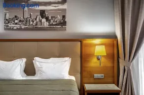 CITYHOTEL - Image 2