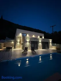 Villa Pietra Di Mare - Image 1