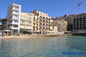 Superior Xlendi Lungomare Apartment - Image 2