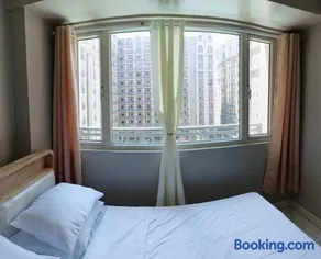 Monarch Parksuites - Balmoral Place (near NAIA, MOA, MOA Arena, DFA) - Image 3