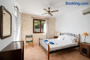 Villa Saronida - Image 4