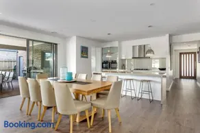 Luxury Capel Sound - Image 5