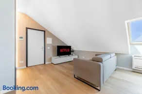 -Milano-Arese-Rho Fiera- Stay in Style - Image 1