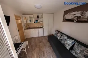 Privat Vcelka - Image 2