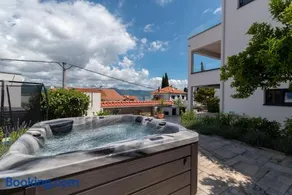Maca Apartments & Suites - Image 5