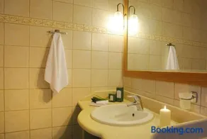 Joannas House - Image 3
