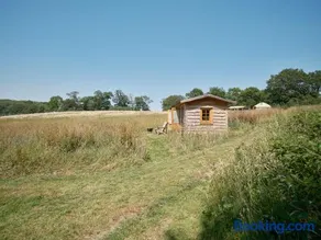 The Hoppers Hut - Image 5