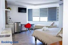 El Camino Hotel - Image 3