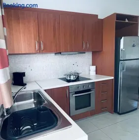 Four S Apartments - Image 2