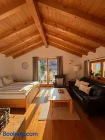 Apartment Stark - Image 1