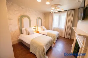 The Carre Arms Hotel & Restaurant - Image 5