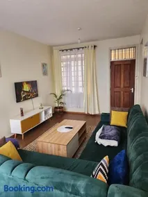 Budget Stay With Style 1 Bedroom - Image 5
