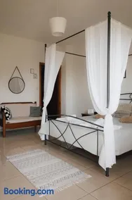 Lefteris Rooms - Image 3