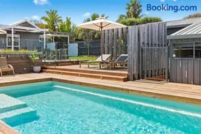 The Deck on Donalda - Sorrento poolside oasis - Image 5