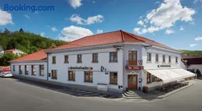 Restaurace Hotel Praha - Image 1