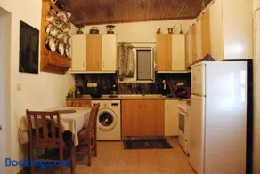 Nadia's House 1 - Image 5