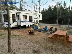 Luxury Glamping Retreat in Minden Louisiana - Image 1