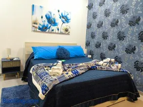 Blue Flowers Room - Image 3