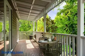 The Weekender - Image 2