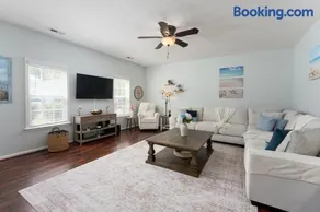 Lux 5BR Escape Peaceful Oasis & Outdoor Zen Lounge - Image 1