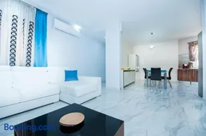 The Waves holiday apartment - Image 1