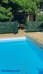 TourTour in the Loire Valley poolside Chalet - Image 1