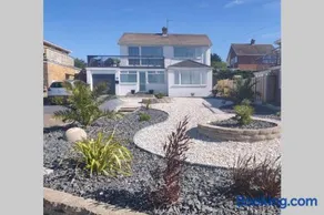 Detached House with Panoramic Sea Views - Image 1