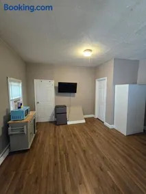 621M Studio room with private bathroom near Whole Foods, Brown University , Downtown - Image 1