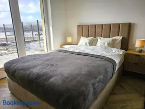 Borki Lake View Apartment - Image 1