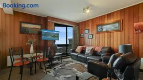 1750 Hotham 4 - Image 4