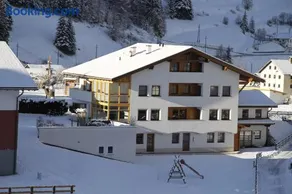 Alberts Bellevue Appartements - Image 1