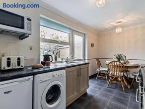 3 Bed in Redruth oc-37014 - Image 5