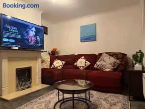 2 Bedroom Flat in Luton City Centre - Image 3