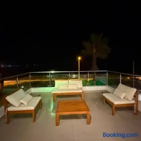 La Casa Blanca Beach House - Image 4
