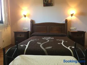 Apartamentos Sanabria - Image 1