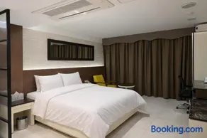 Zenith Tourist Hotel - Image 2