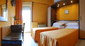 Hotel Michelangelo - Image 2