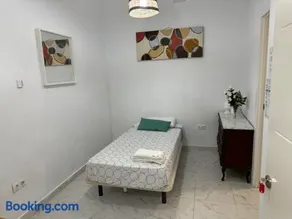 Genius Apartments - Image 2