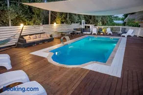 Helios Luxury Caravan's - Image 4