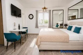 Central Park Suites - Image 3