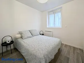 Appartement Cosy Pour Deux, Balcon Vue Marne - Image 3
