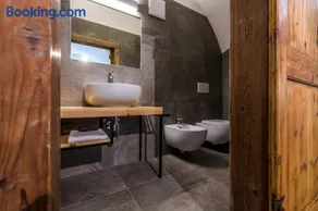 Casa Kaki - Eco friendly Apartments with Parking & Private Courtyard - Image 4