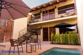 Seuia Departamentos con alberca a pasos del lago - Image 1