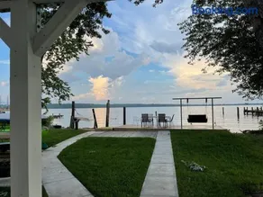 Waterfront Home with Private Beach, Stunning Views - Image 3
