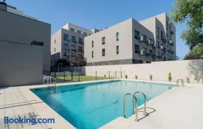 Fancy Studio with Terrace & Pool - Madrid South - Image 2