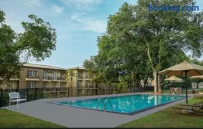 Modern 2BR Apartment at The Palace, Yakkala - Image 5