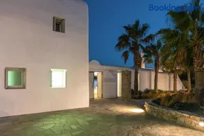 White Villa - Image 4