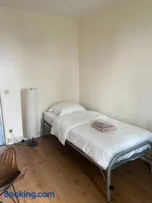 Basic Business Accommodation - Image 3