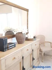 Artemis Sunny Villa - Image 1